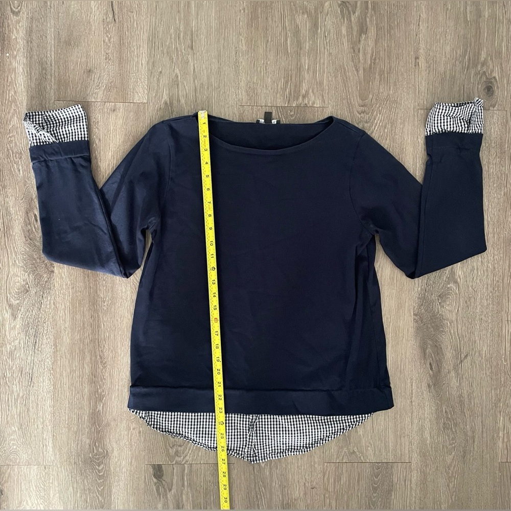 Navy Blue Women's Top with Checkered Cuffs - Picture 5 of 10